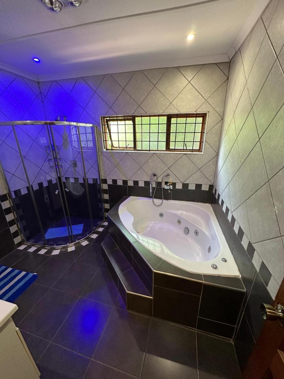 K-Lodge Pietermaritzburg Esterno foto